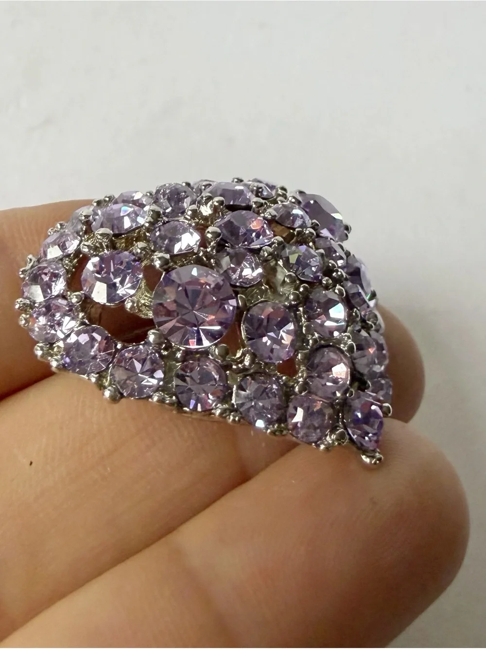 Lavender Light Purple Heart Rhinestone Crystal Brooch Pin